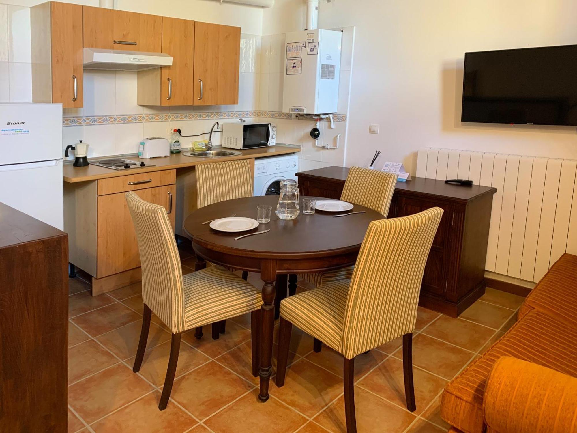 Apartamentos Jaca Badaguas 3000 Extérieur photo